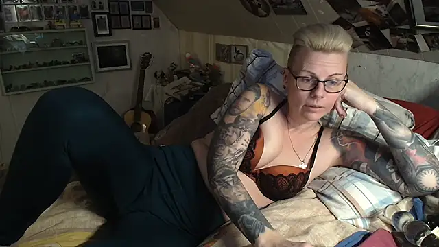 MaryG online show from 02.11.25