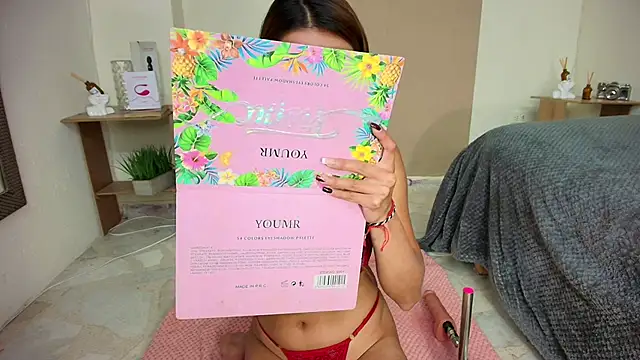 AnisiaFarina online show from 09.16.25