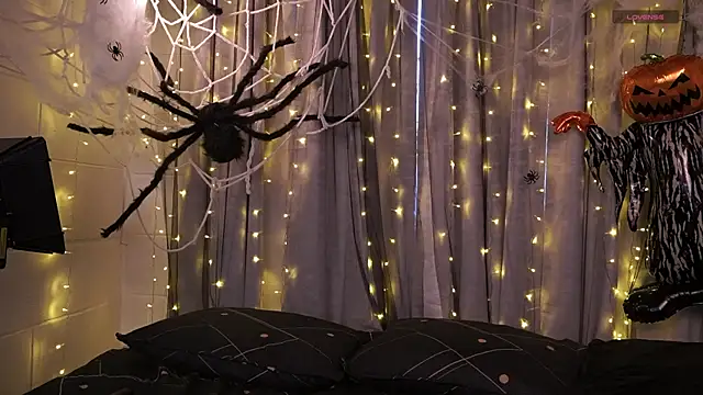 agatha collins  online show from 10.09.25