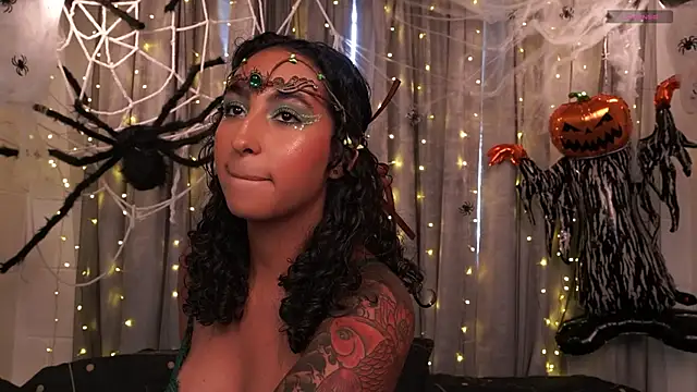 agatha collins  online show from 10.10.25