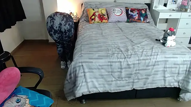 kittykat18x online show from 10.26.25