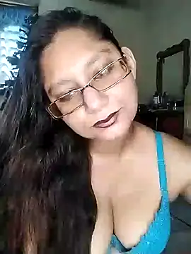 Snapshot of Sivanija_21 chatting on 12.16.24 Sivanija 21 online show from 12.16.24