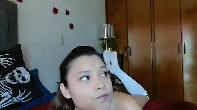 Snapshot of 3littleschoolteens chatting on 07.20.26 3littleschoolteens online show from 07.20.26