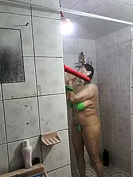 Snapshot of LaInsaciableIntensa chatting on 02.15.26 LaInsaciableIntensa online show from 02.15.26