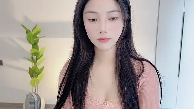 Snapshot of HaagenDazs_ chatting on 02.20.25 HaagenDazs  online show from 02.20.25