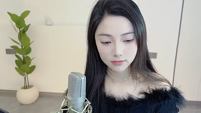 Snapshot of HaagenDazs_ chatting on 03.11.25 HaagenDazs  online show from 03.11.25