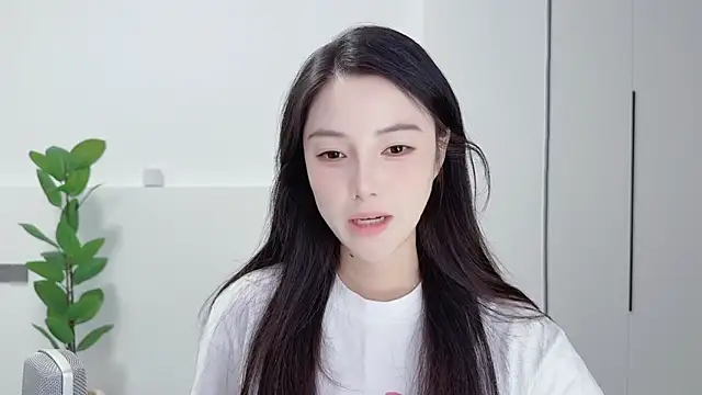 Snapshot of HaagenDazs_ chatting on 09.18.25 HaagenDazs  online show from 09.18.25