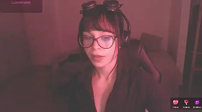 Snapshot of modjo_ chatting on 01.29.25 modjo  online show from 01.29.25