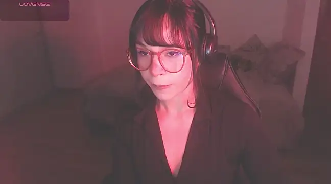 Snapshot of modjo_ chatting on 02.09.25 modjo  online show from 02.09.25