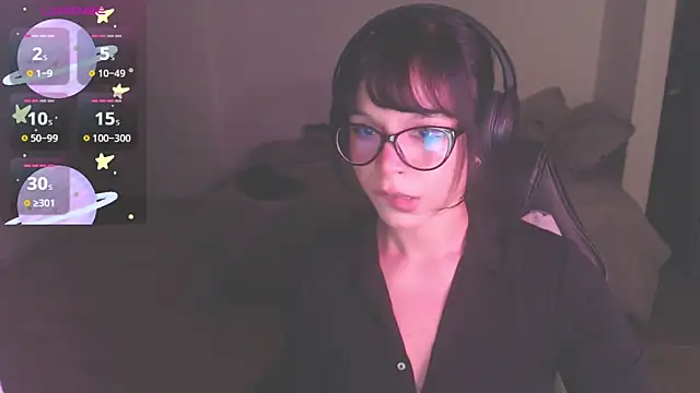 Snapshot of modjo_ chatting on 10.18.25 modjo  online show from 10.18.25