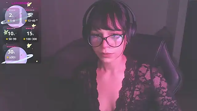 Snapshot of modjo_ chatting on 10.19.25 modjo  online show from 10.19.25