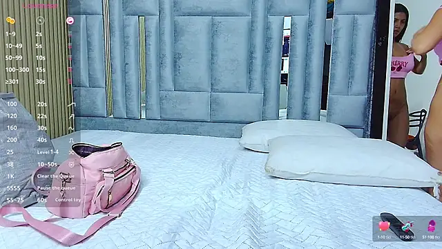 veronicaroose  online show from 09.19.25