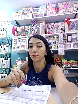 Snapshot of LunaZambrano chatting on 03.24.26 LunaZambrano online show from 03.24.26