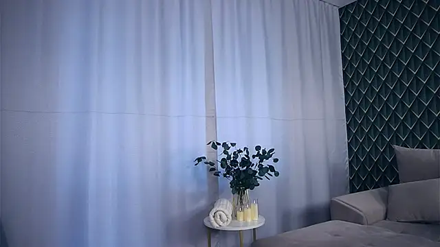 Snapshot of AmmyScotch chatting on 10.04.25 AmmyScotch online show from 10.04.25