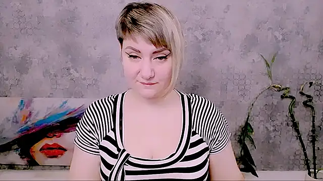 Djullia online show from 02.20.26