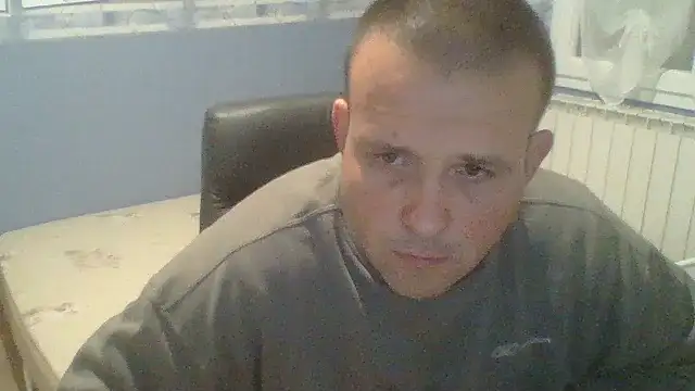 manubm03 online show from 10.24.25