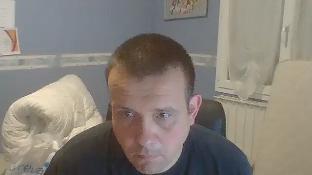 manubm03 online show from 11.13.25