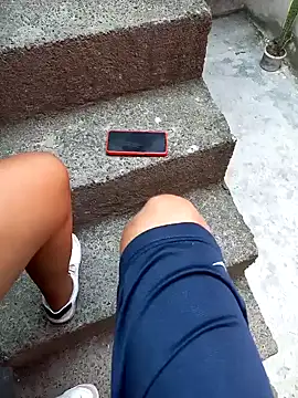 annie-19 online show from 02.01.25