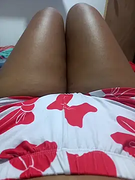 annie-19 online show from 11.13.25