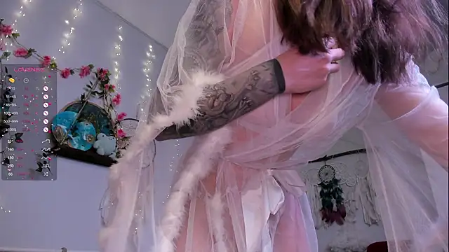 Kiralotus online show from 02.06.26