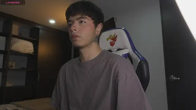 Snapshot of _morghan_ chatting on 10.23.25 morghan online show from 10.23.25