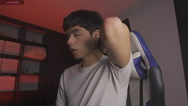 Snapshot of _morghan_ chatting on 11.18.25 morghan online show from 11.18.25