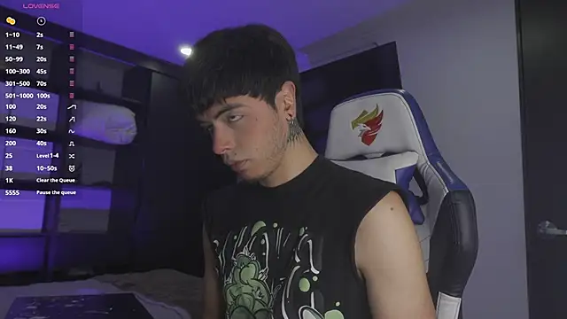 Snapshot of _morghan_ chatting on 11.21.25 morghan online show from 11.21.25