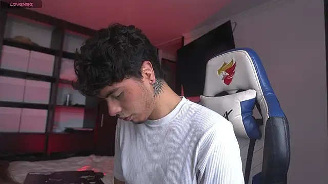 Snapshot of _morghan_ chatting on 12.19.25 morghan online show from 12.19.25