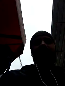 Snapshot of Govora chatting on 01.22.25 Govora online show from 01.22.25