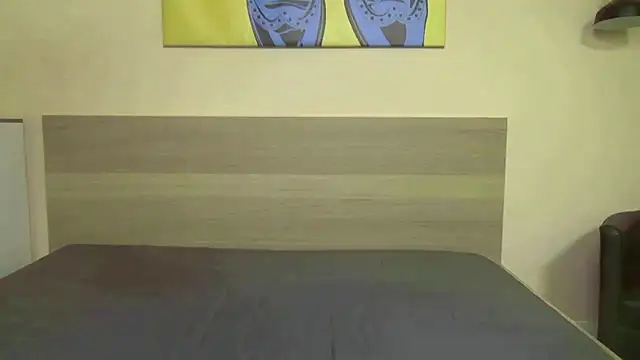 Snapshot of Fuck_Dolls chatting on 02.12.26 Fuck Dolls online show from 02.12.26