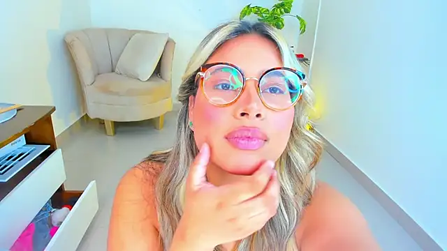 Carlota peach online show from 01.22.25