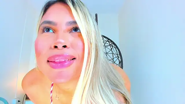 Carlota peach online show from 03.07.25