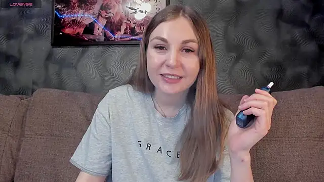 CassieMils online show from 02.17.25