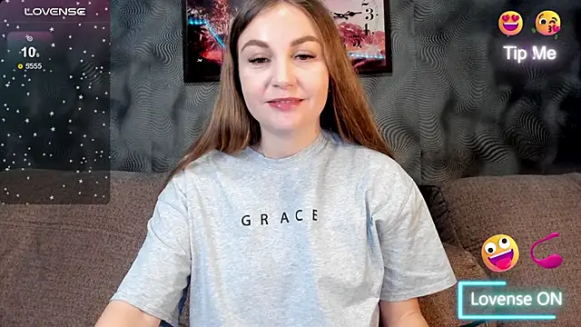 CassieMils online show from 09.12.25