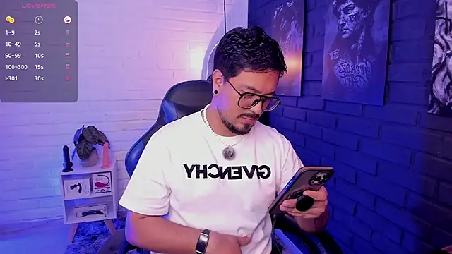 DaviidEvans  online show from 06.10.26