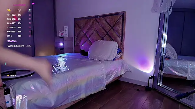 GoddessLinda04 online show from 09.27.25