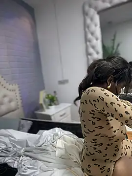 Tayra Siny online show from 03.02.25