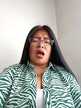   valentina18 online show from 12.31.24