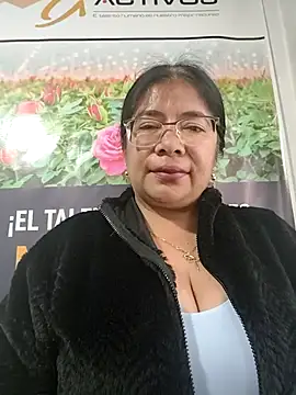 Snapshot of __valentina18 chatting on 02.13.26 valentina18 online show from 02.13.26