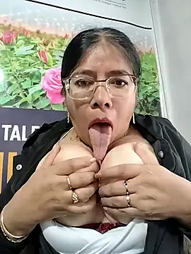   valentina18 online show from 05.14.26