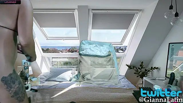 Gianna latin online show from 02.18.25