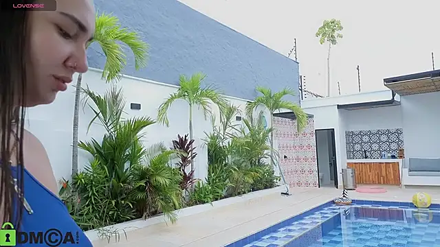 ava blue online show from 10.05.25