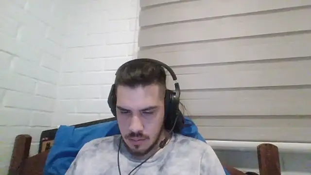 Snapshot of hung_weeb chatting on 01.21.25 hung weeb online show from 01.21.25