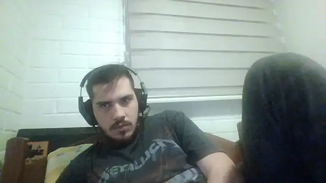 Snapshot of hung_weeb chatting on 02.05.25 hung weeb online show from 02.05.25