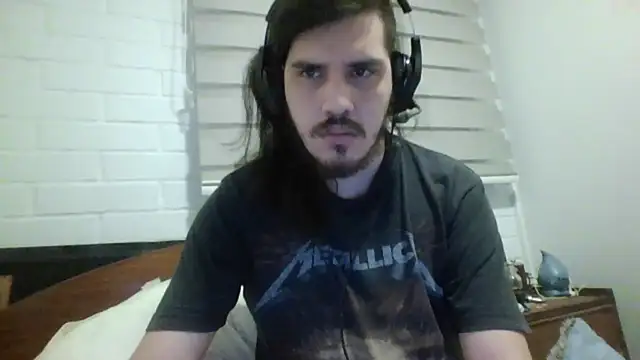 Snapshot of hung_weeb chatting on 02.05.25 hung weeb online show from 02.05.25