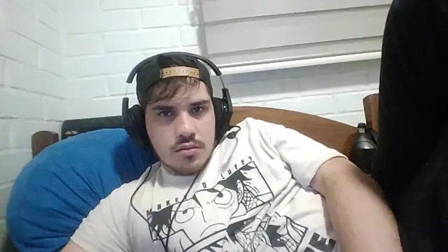 Snapshot of hung_weeb chatting on 02.09.25 hung weeb online show from 02.09.25