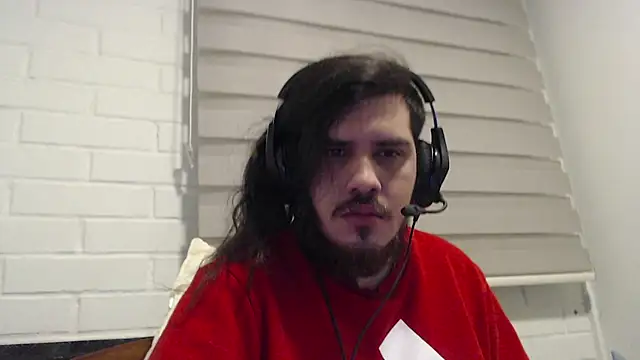 Snapshot of hung_weeb chatting on 09.20.25 hung weeb online show from 09.20.25