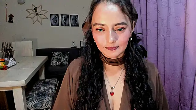 emma luxy online show from 04.21.26