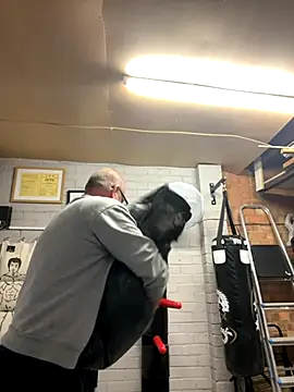 Snapshot of Garry831 chatting on 11.27.25 Garry831 online show from 11.27.25