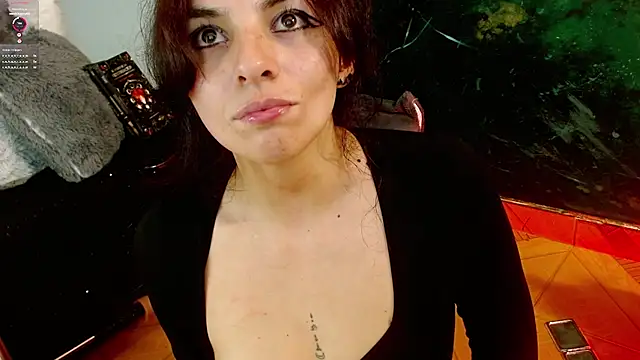 julieth sex1 online show from 03.30.26